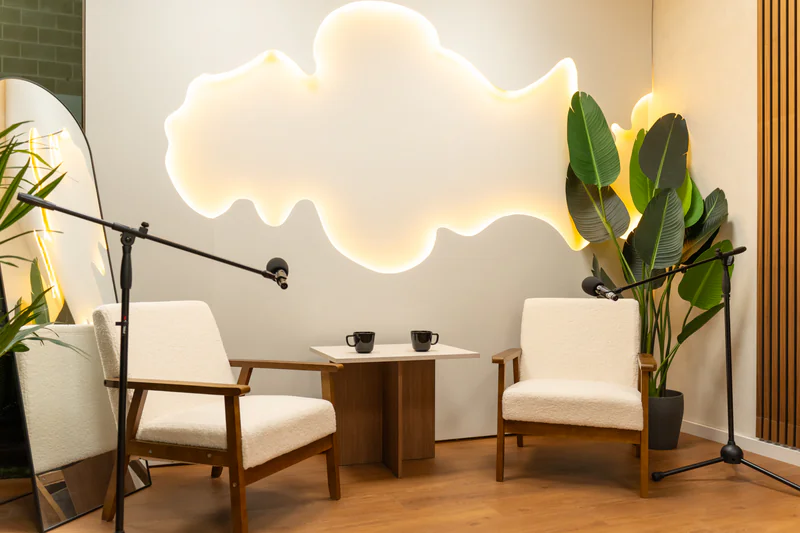 Estudio creación contenido digital Sevilla - Área producción con equipos profesionales incluidos